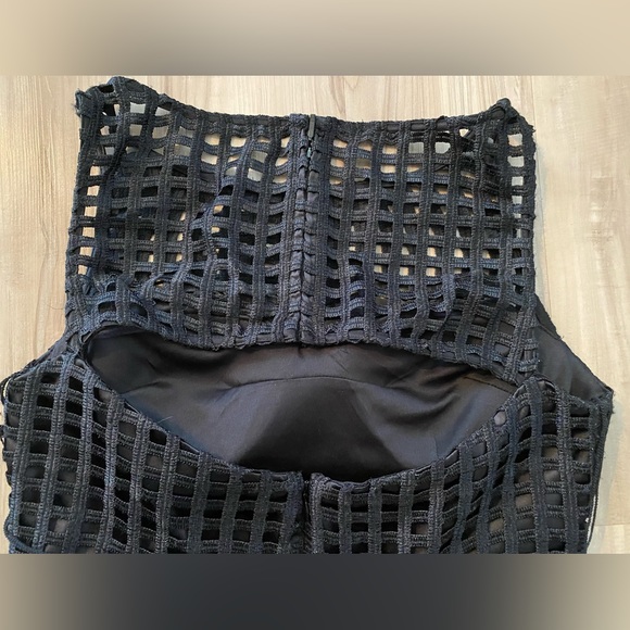 NWT Adrianna Papell Back Cut Out Grid Cage Black Dress Size 10 - Picture 3 of 4